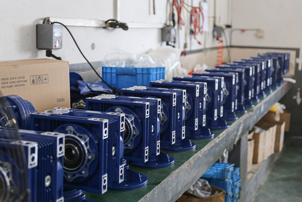 生產(chǎn)設(shè)備